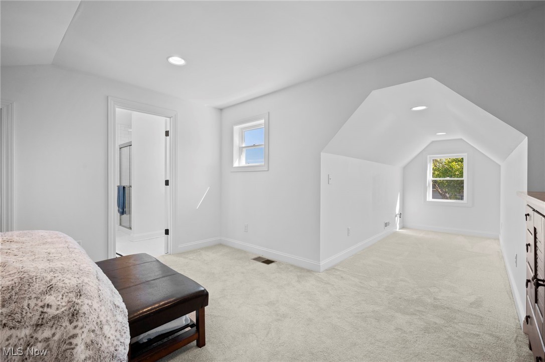 Lakewood, Ohio 44107, United States, 4 Bedrooms Bedrooms, ,4 BathroomsBathrooms,Residential,Active,222073