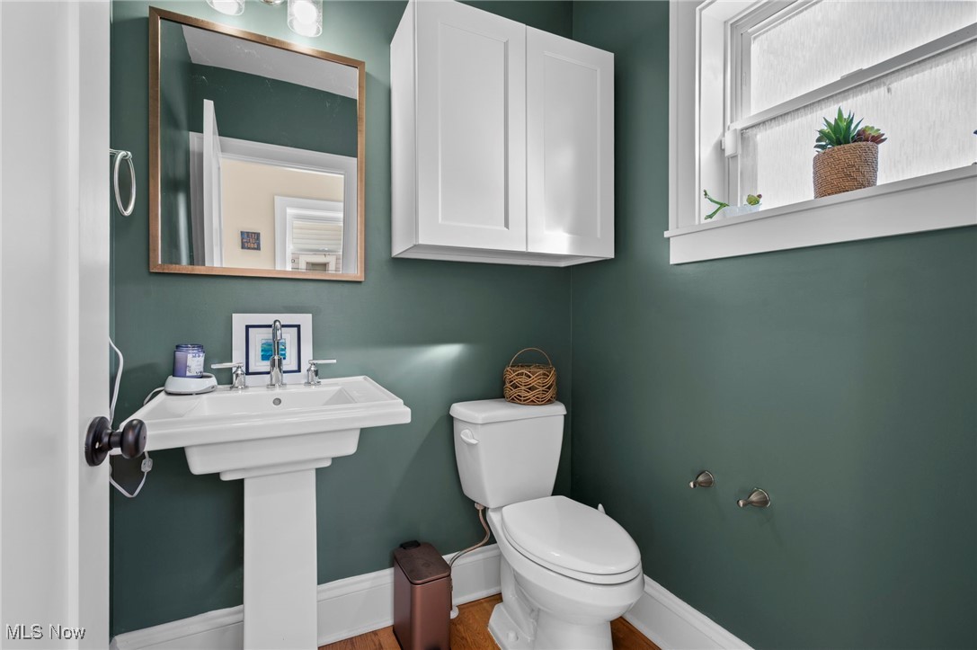 Lakewood, Ohio 44107, United States, 4 Bedrooms Bedrooms, ,4 BathroomsBathrooms,Residential,Active,222073