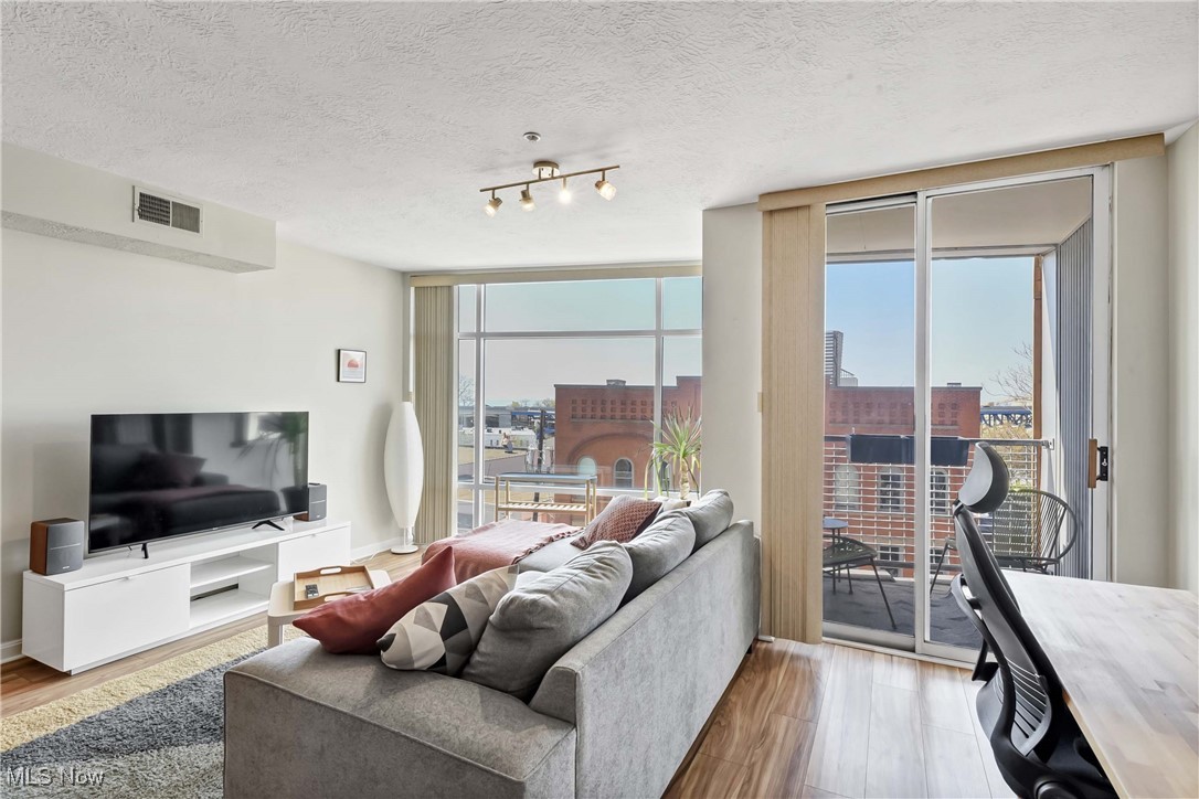 2222 Detroit Avenue #717, Cleveland, Ohio image 6