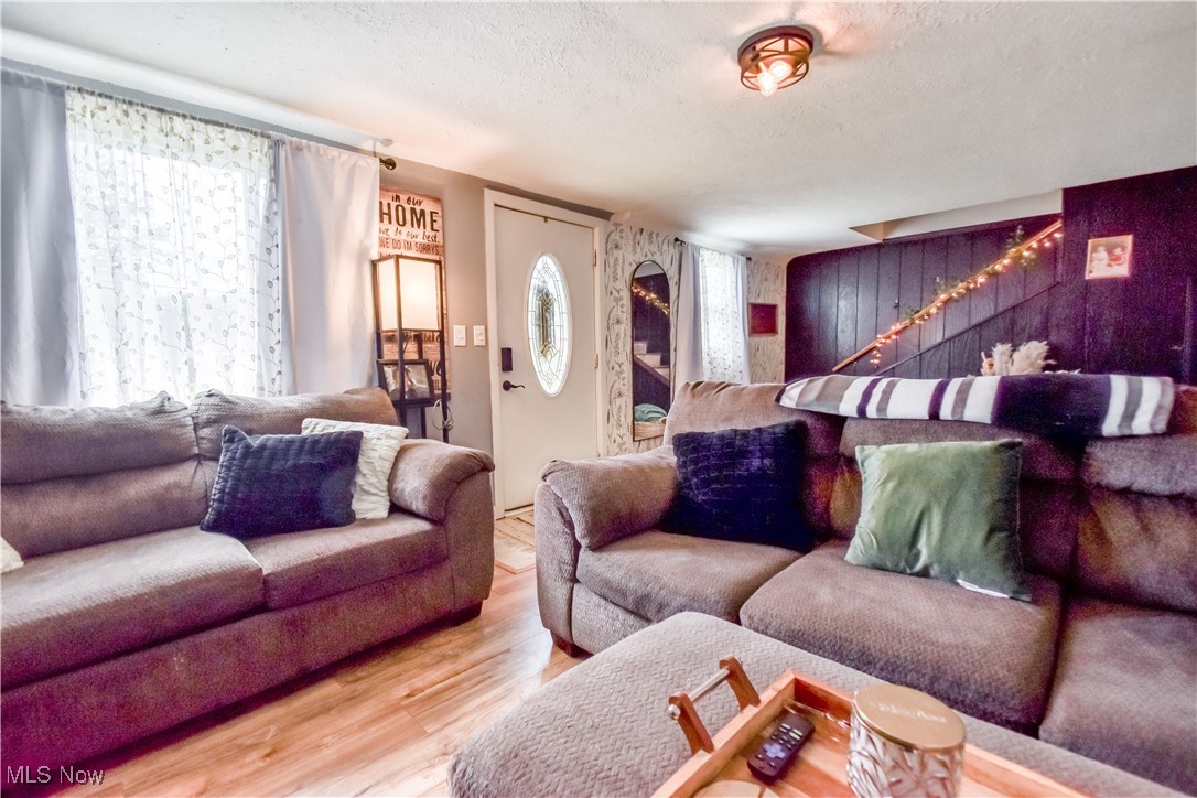 1355 E 346th Street, Eastlake, Ohio image 6