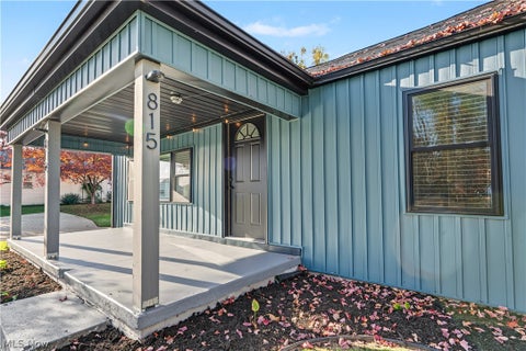 Tiny photo for 815 Hill Street, Parkersburg, WV 26104 (MLS # 5257277)