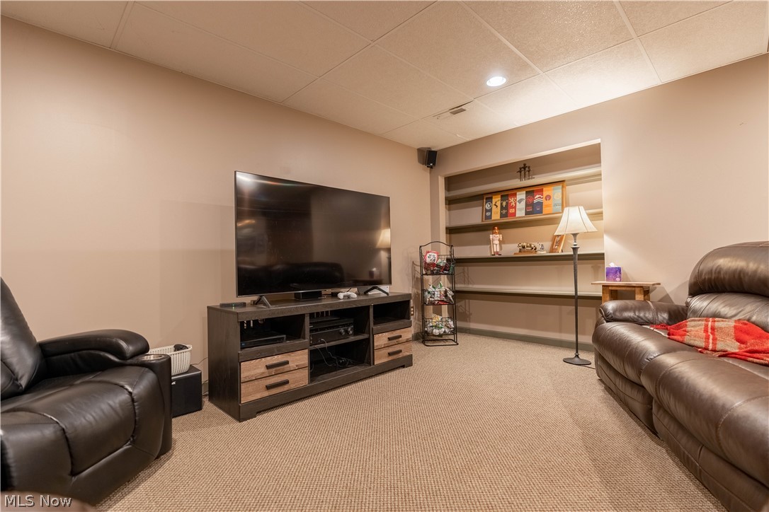 Williamsburg Village Estates - Residential