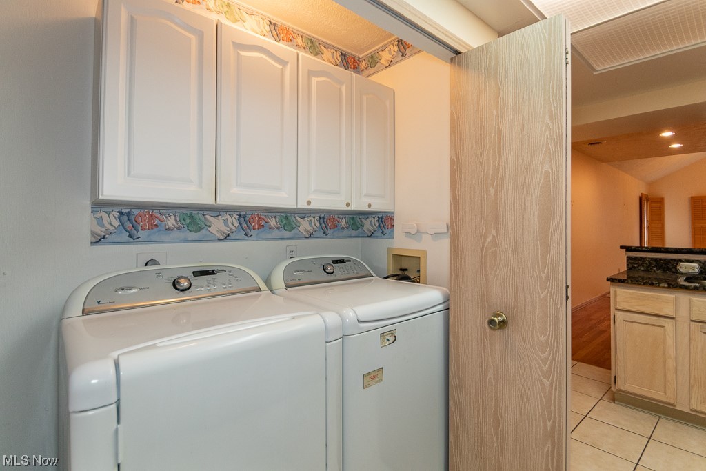 Villas At Mentor On The Lake Condo - Residential