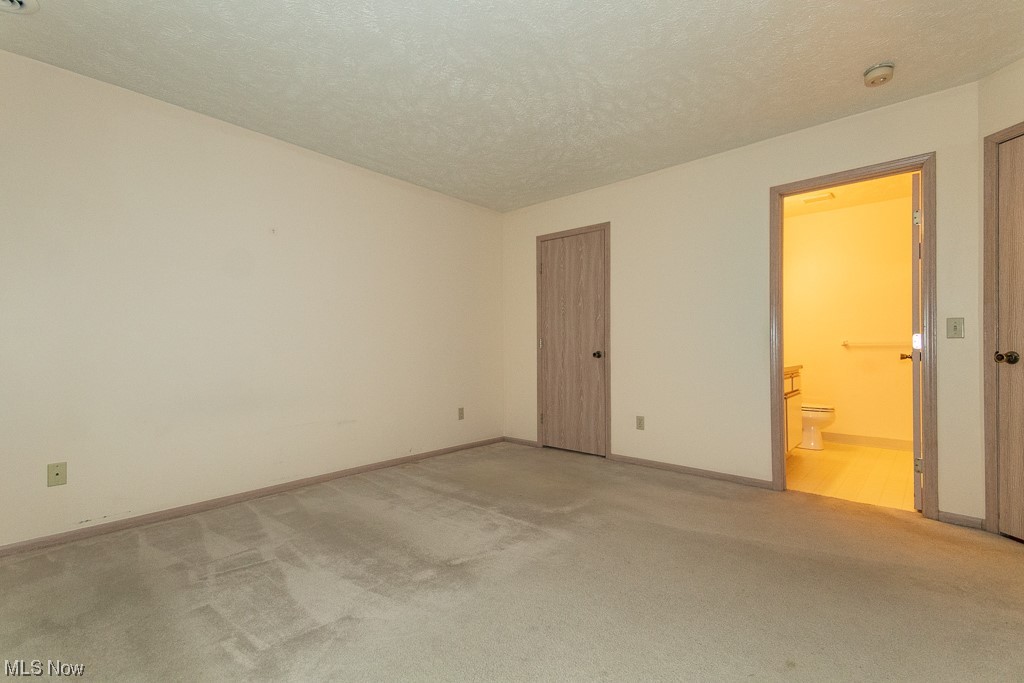 Villas At Mentor On The Lake Condo - Residential