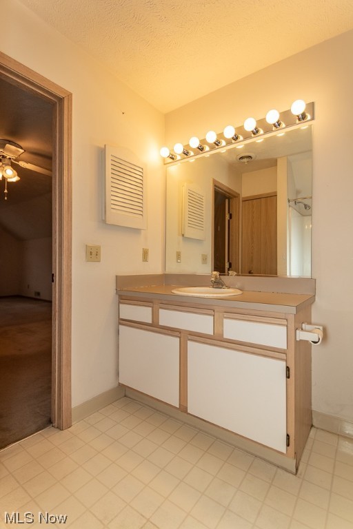 Villas At Mentor On The Lake Condo - Residential