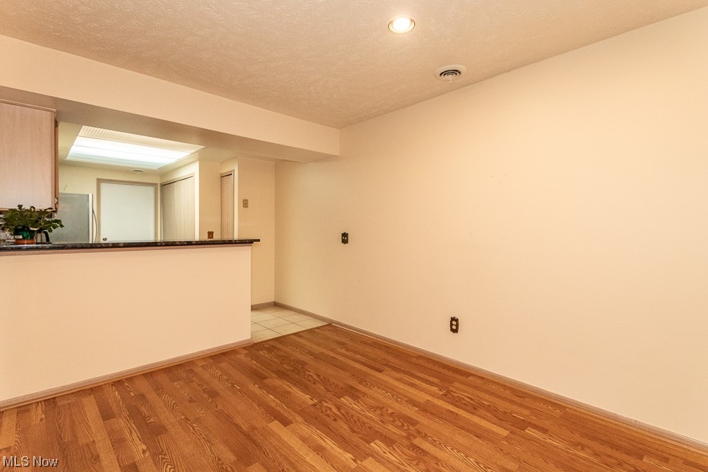 Villas At Mentor On The Lake Condo - Residential