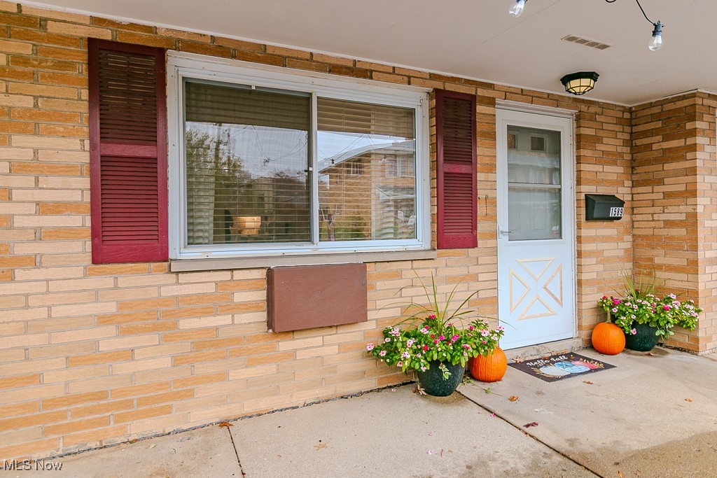 Arlington Arms - Residential