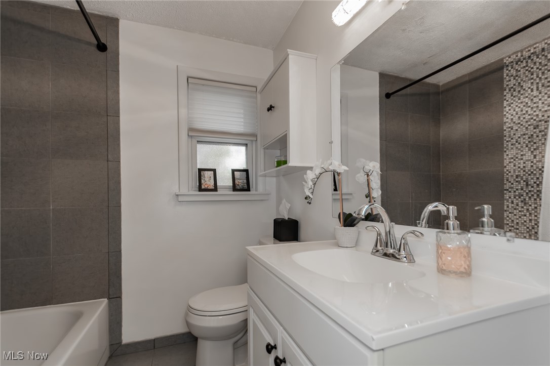 Arlington Arms - Residential