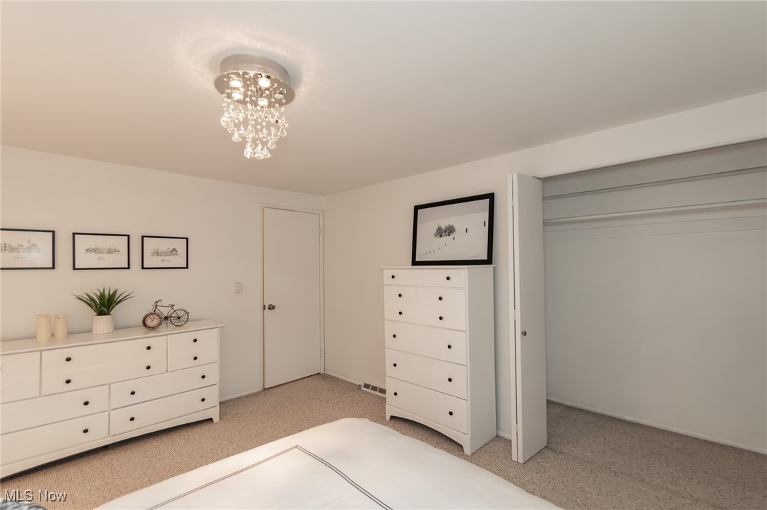 Arlington Arms - Residential