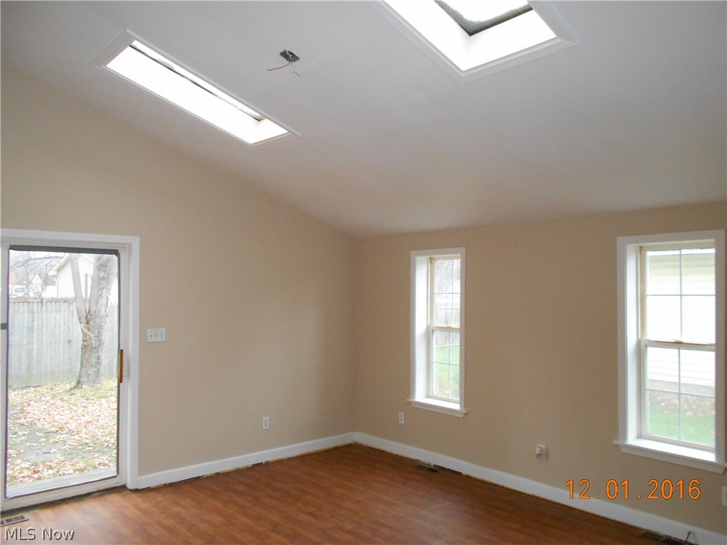 Pville On The Lake - Residential