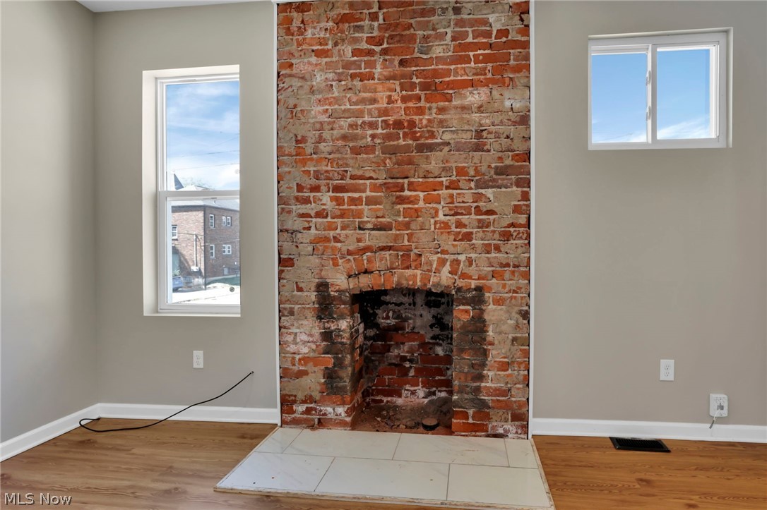 1140 Forest Condo - Residential