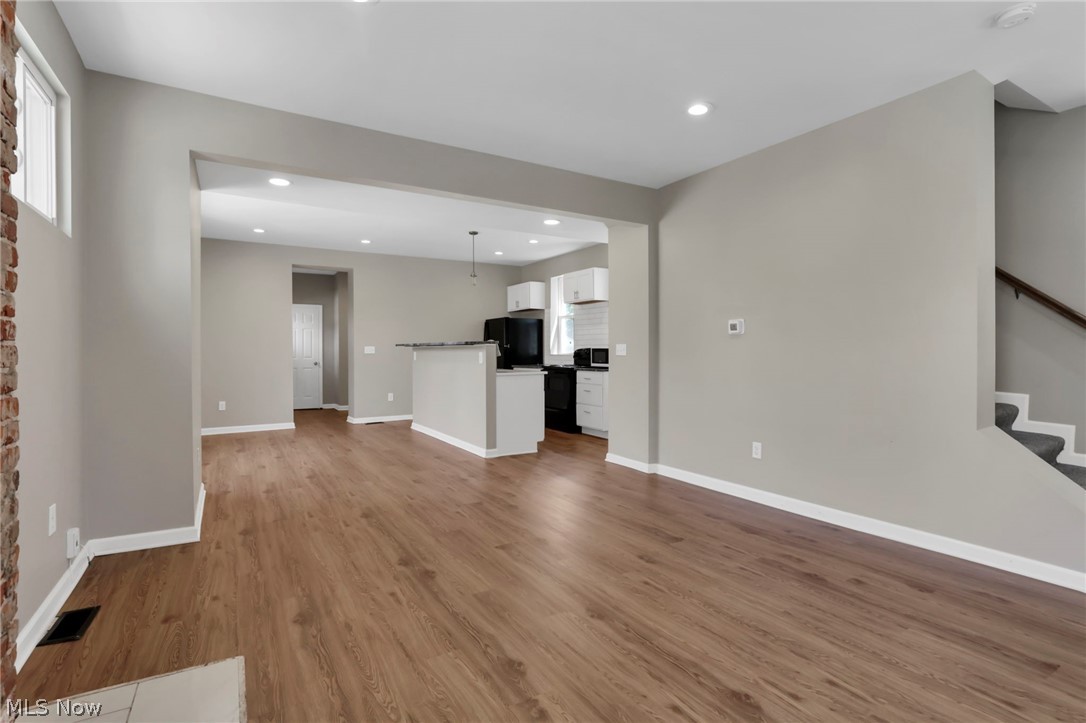 1140 Forest Condo - Residential