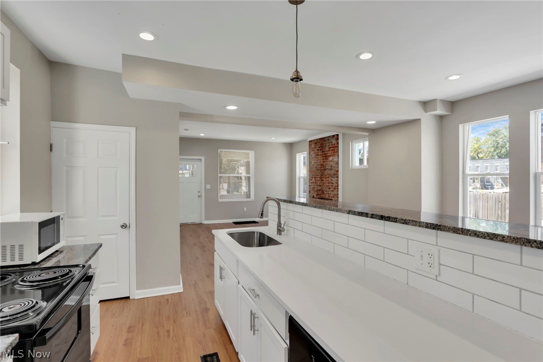 1140 Forest Condo - Residential