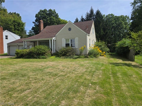 Homes For Sale - 4047 Arden Boulevard<br/> Youngstown, OH 44511