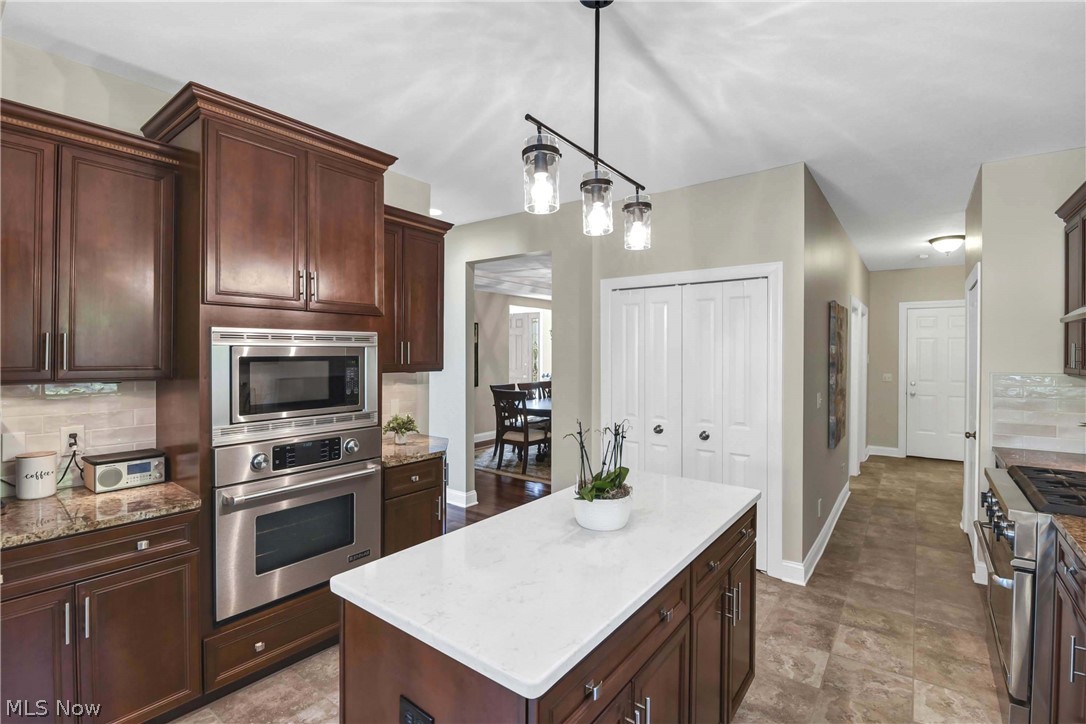 9000 Crooked Creek Lane