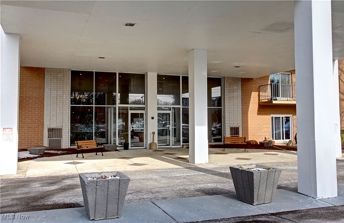 Clague Towers - Residential