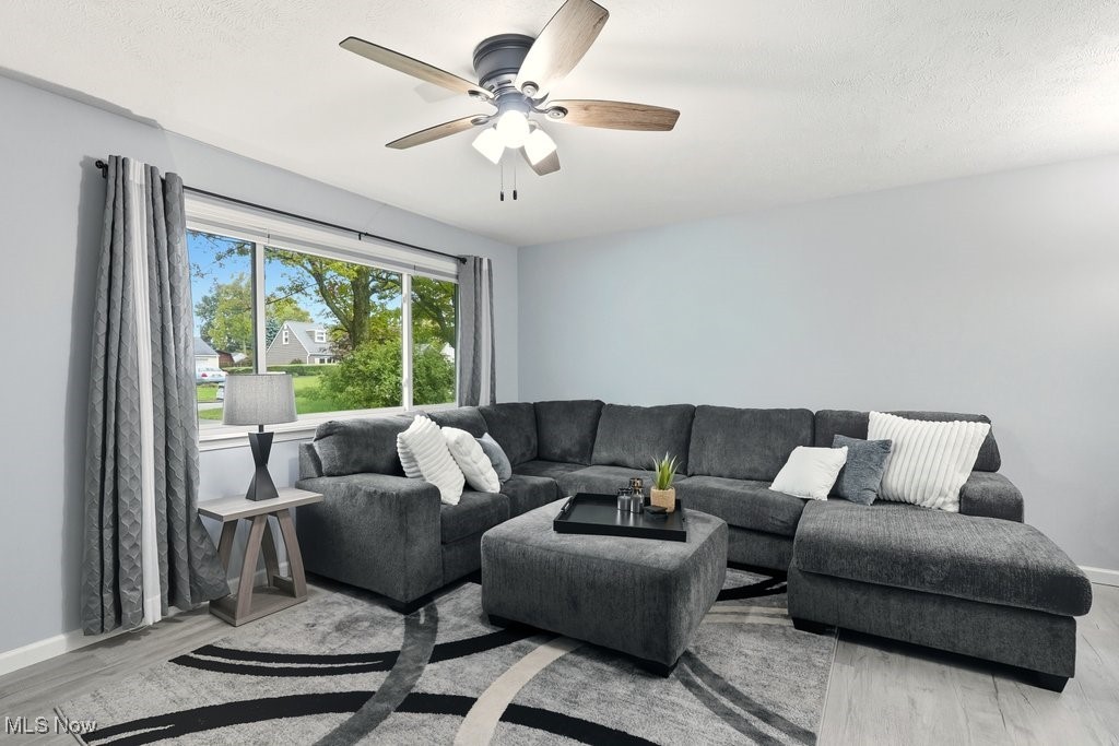 Mentor, Ohio 44060, United States, 3 Bedrooms Bedrooms, ,2 BathroomsBathrooms,Residential,Active,216548