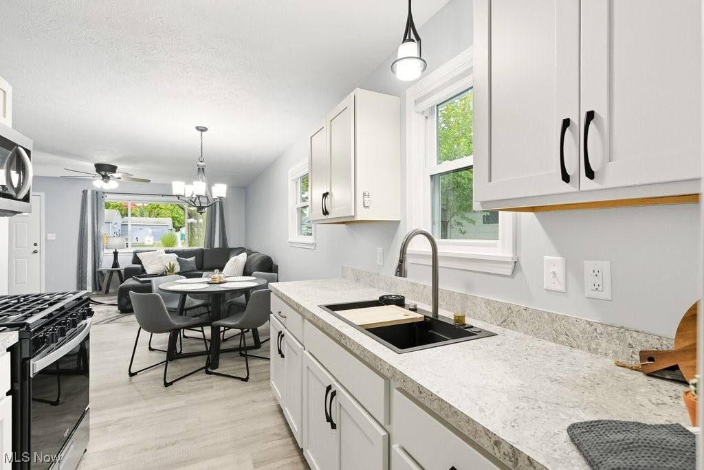 Mentor, Ohio 44060, United States, 3 Bedrooms Bedrooms, ,2 BathroomsBathrooms,Residential,Active,216548