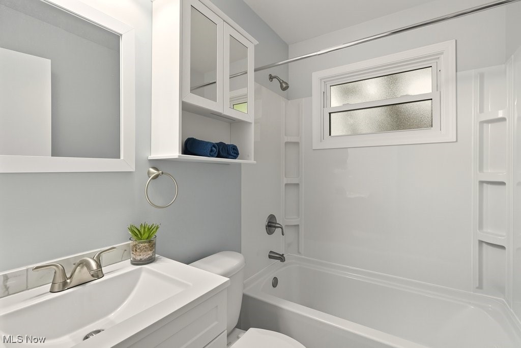 Mentor, Ohio 44060, United States, 3 Bedrooms Bedrooms, ,2 BathroomsBathrooms,Residential,Active,216548