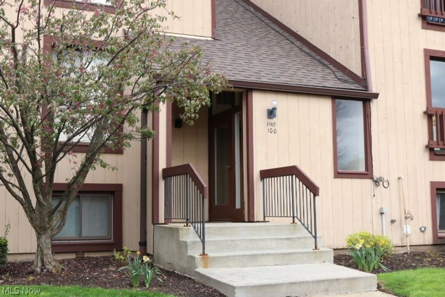 What a bargain for a 2 bedroom, 2 full bath, ground floor unit in Greenwood Village’s Juniper Hills! Master bedroom has a walk-in closet and in-suite bathroom. Furnace and A/C replaced in 2007, windows replaced in 2008, new refrigerator in 2009. Relax on your own private patio after enjoying all the amenities Greenwood has to offer. Live the resort lifestyle in Greenwood Village with both indoor and outdoor pools, clubhouse with workout area, tennis courts, fishing pond, community activities, and trails that lead to the national park and bike and hike. Set up a tour today!