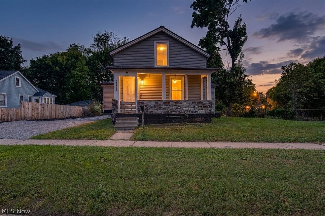 386 W Jackson Street