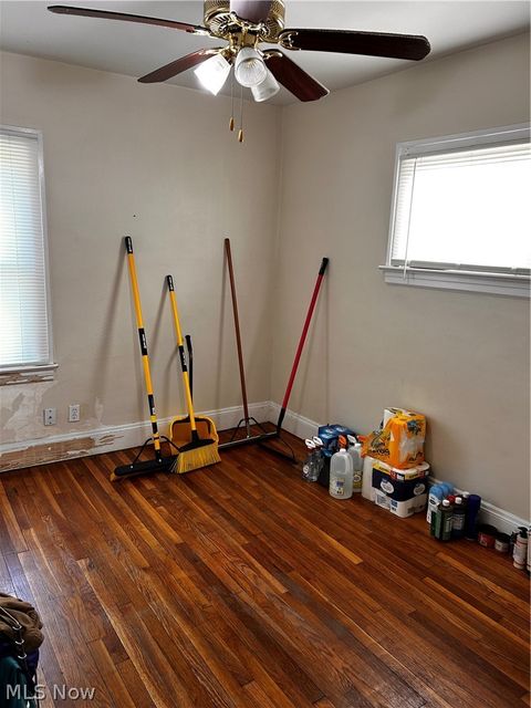 Tiny photo for 8910 Jeffries Avenue, Cleveland, OH 44105 (MLS # 5187591)