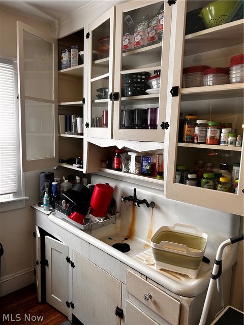 Tiny photo for 8910 Jeffries Avenue, Cleveland, OH 44105 (MLS # 5187591)