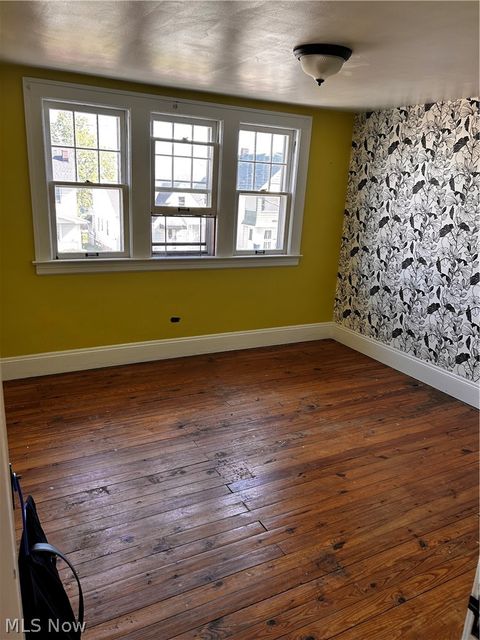 Tiny photo for 8910 Jeffries Avenue, Cleveland, OH 44105 (MLS # 5187591)