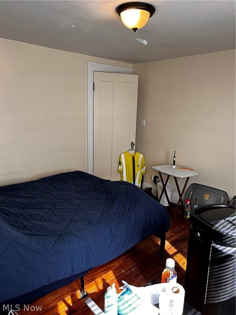 Tiny photo for 8910 Jeffries Avenue, Cleveland, OH 44105 (MLS # 5187591)