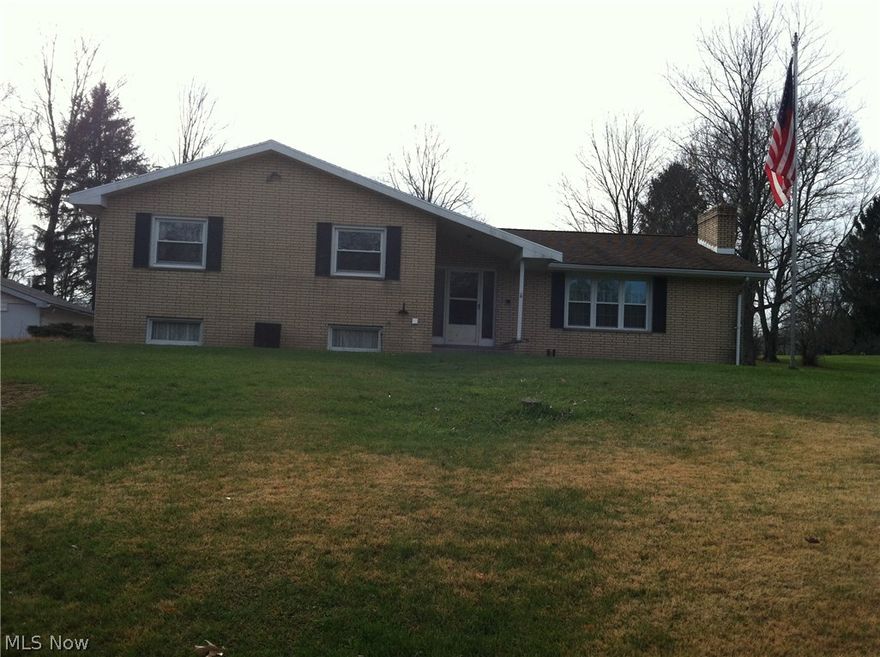 This very well maintained brick home sitting on 1.14 acres features 4 bedrooms, 2 baths and a detached 2 car garage. There is a partially finish recreation room with a dry bar area.  The crawl space was insulated with moisture control by Orkin in 2013.  The new kitchen and living room windows were installed in 2014. The master bath was redone in 2012. Don't wait call today to view this beauty.