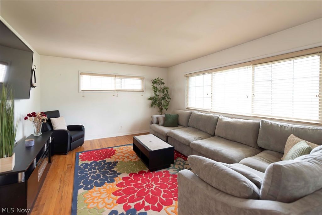 Photo of 1640 Wiltshire Road, Akron, OH 44313 (MLS # 5205027)