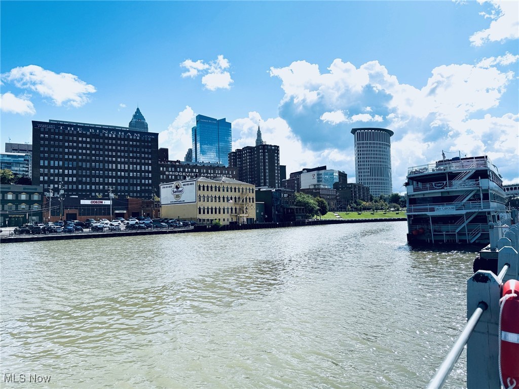 Stonebridge Plaza Condo - Residential