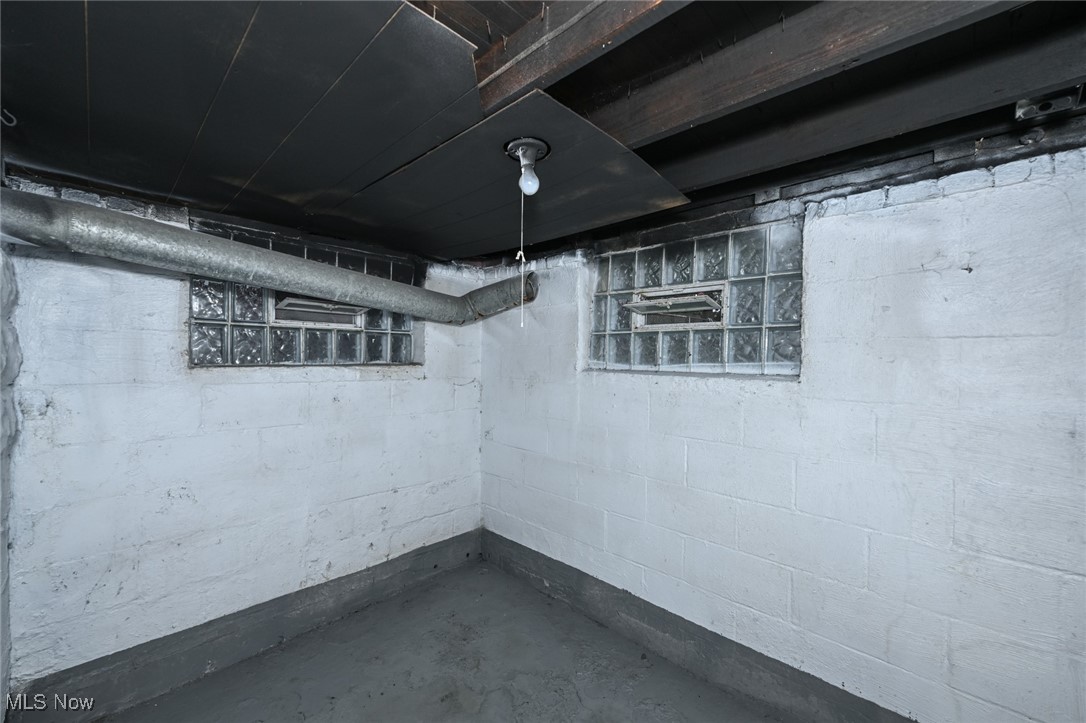 Samuel J Steiners Falls Ave - Residential