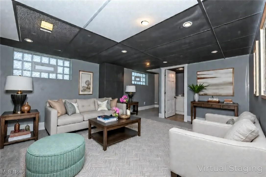 Samuel J Steiners Falls Ave - Residential