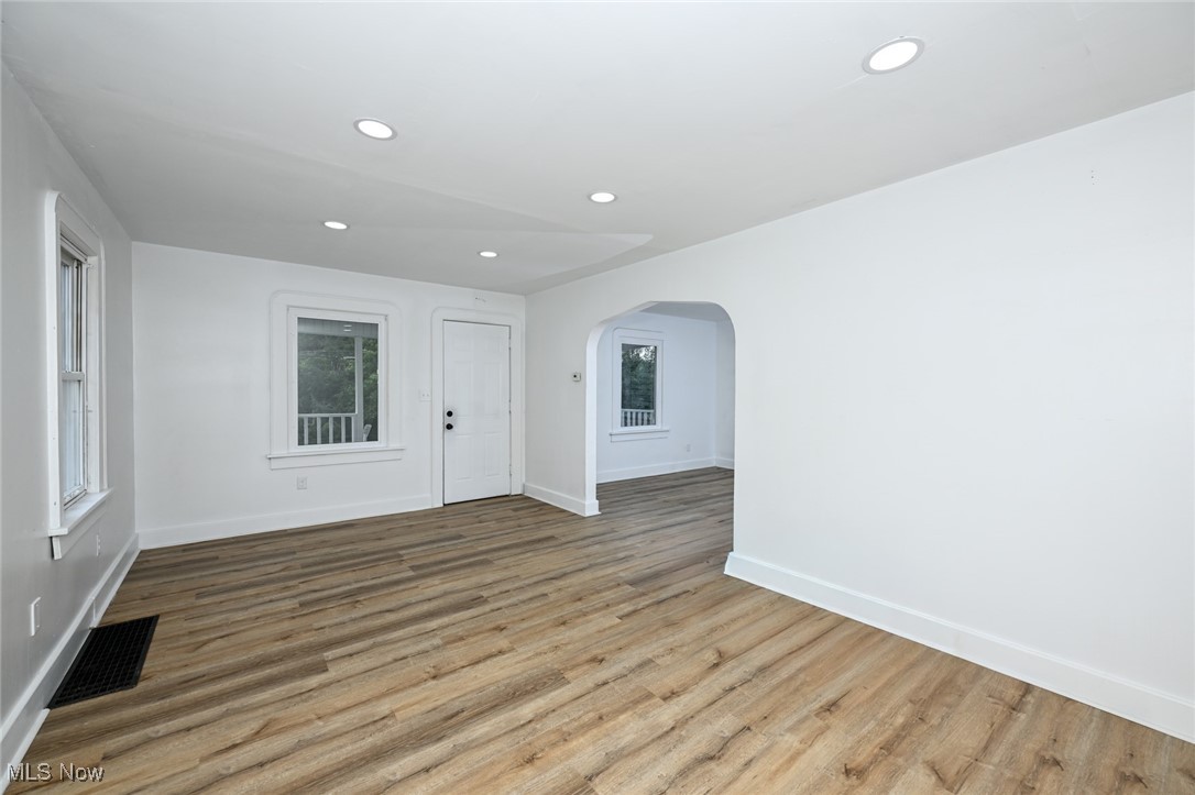 Samuel J Steiners Falls Ave - Residential