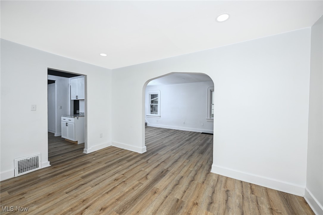 Samuel J Steiners Falls Ave - Residential