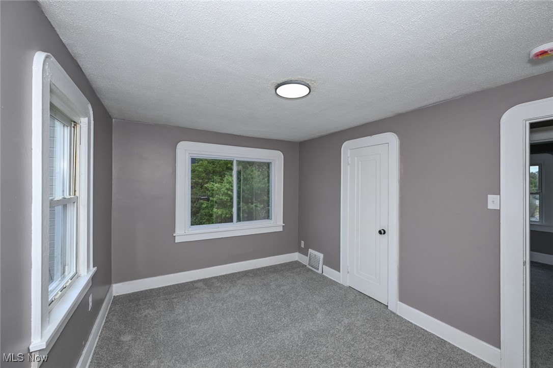 Samuel J Steiners Falls Ave - Residential