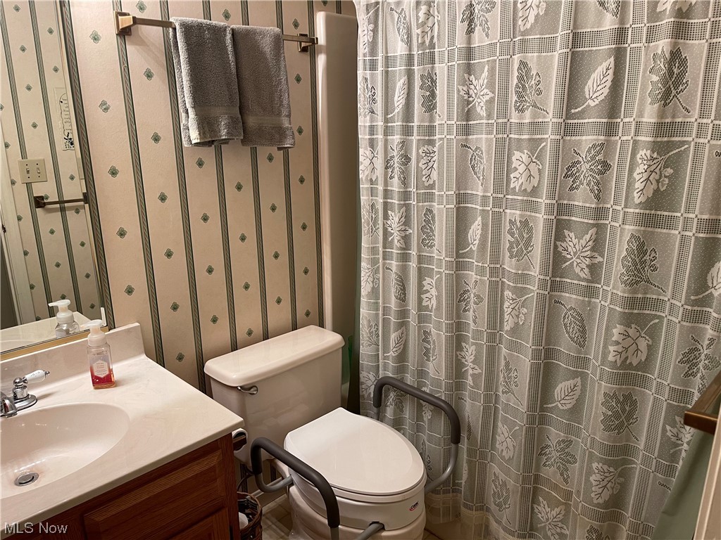 Forest Huntington Woods Condo - Residential