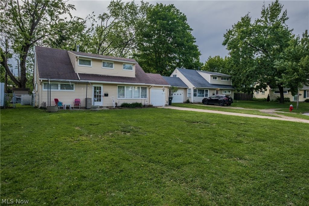 Photo of 2912 Prange Drive, Cuyahoga Falls, OH 44223 (MLS # 5203578)
