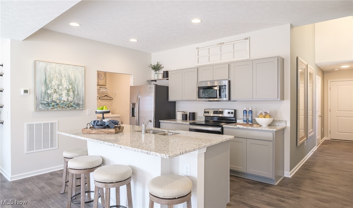 Summit at Forest Lakes - Residential