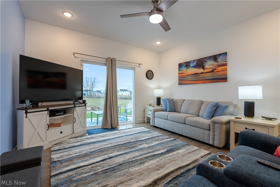 Orchard Park Twnhms #1 - Residential