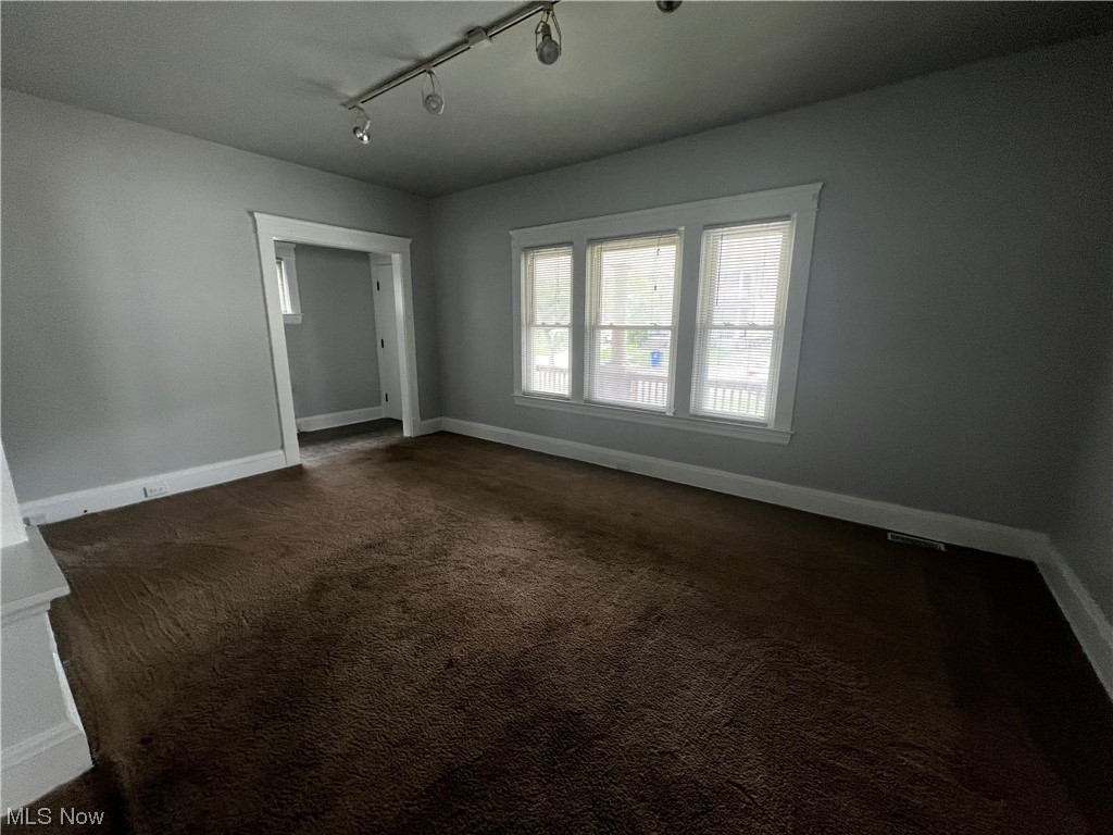 Applewood - Residential Income