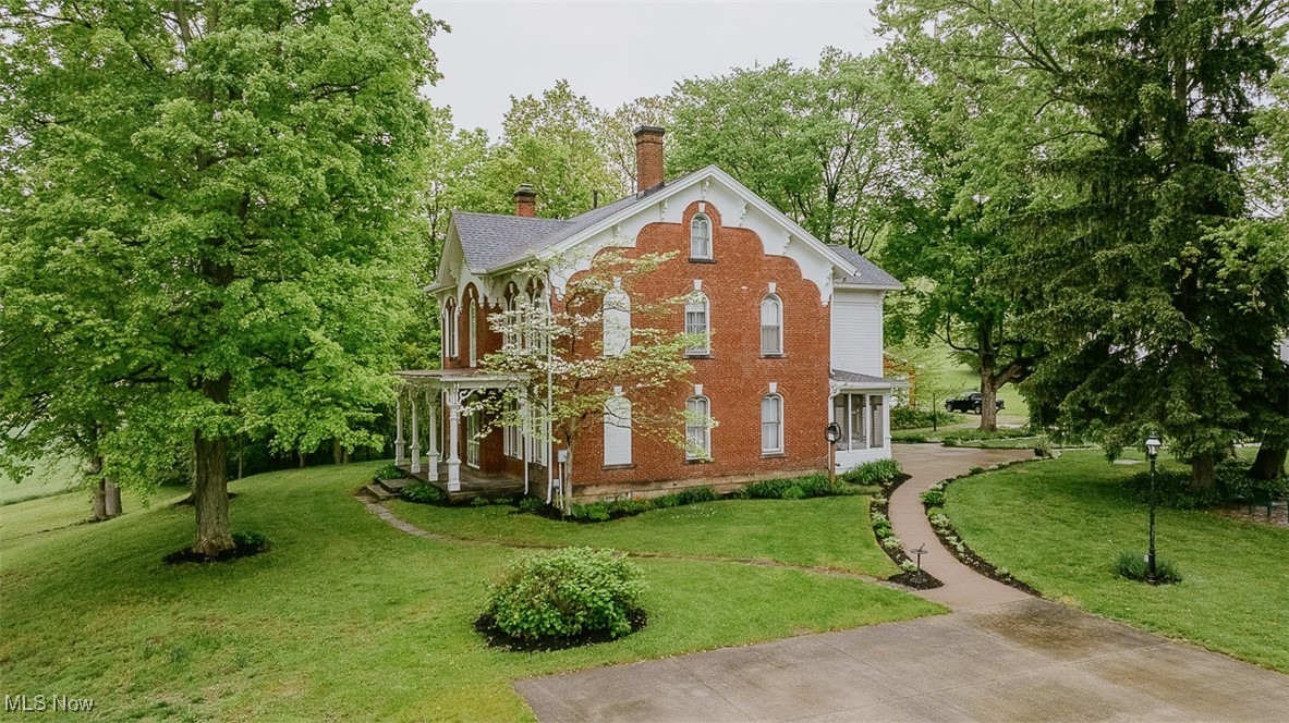 6877 Alliance Road, Malvern, Ohio image 1