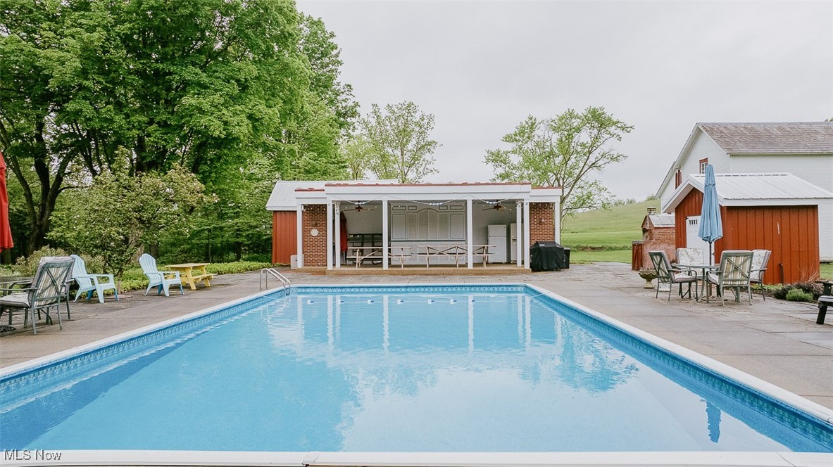 6877 Alliance Road, Malvern, Ohio image 7