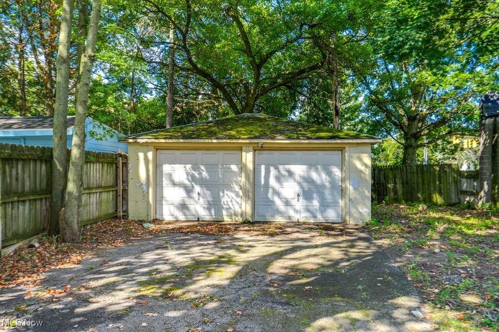 Fowler & Corletts Rersub - Residential Income