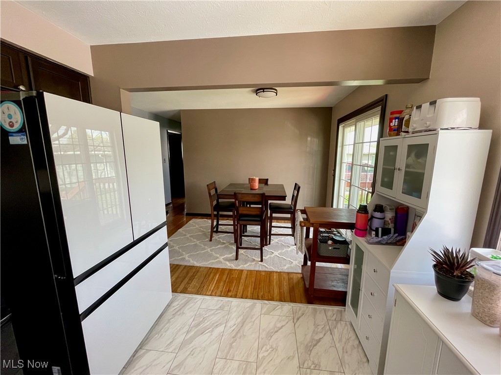 4727 Springwood Drive, Brooklyn, Ohio image 7