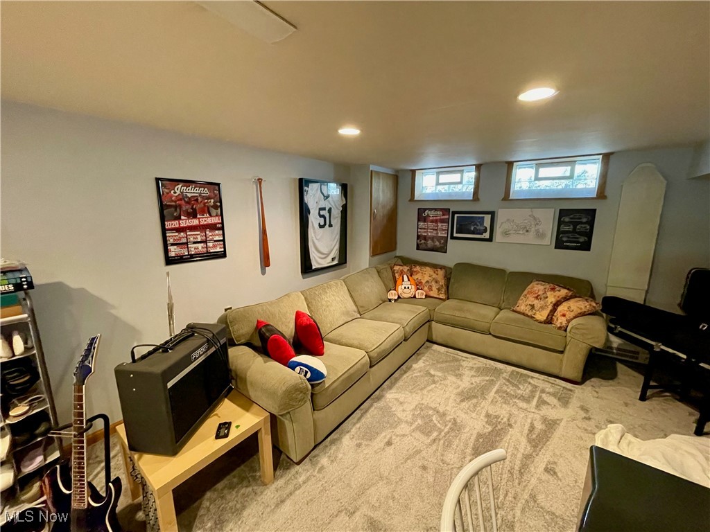 4727 Springwood Drive, Brooklyn, Ohio image 30