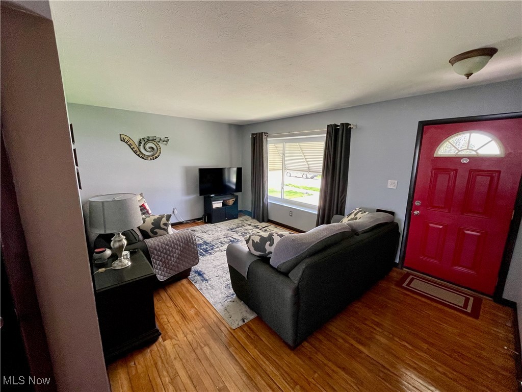 4727 Springwood Drive, Brooklyn, Ohio image 13