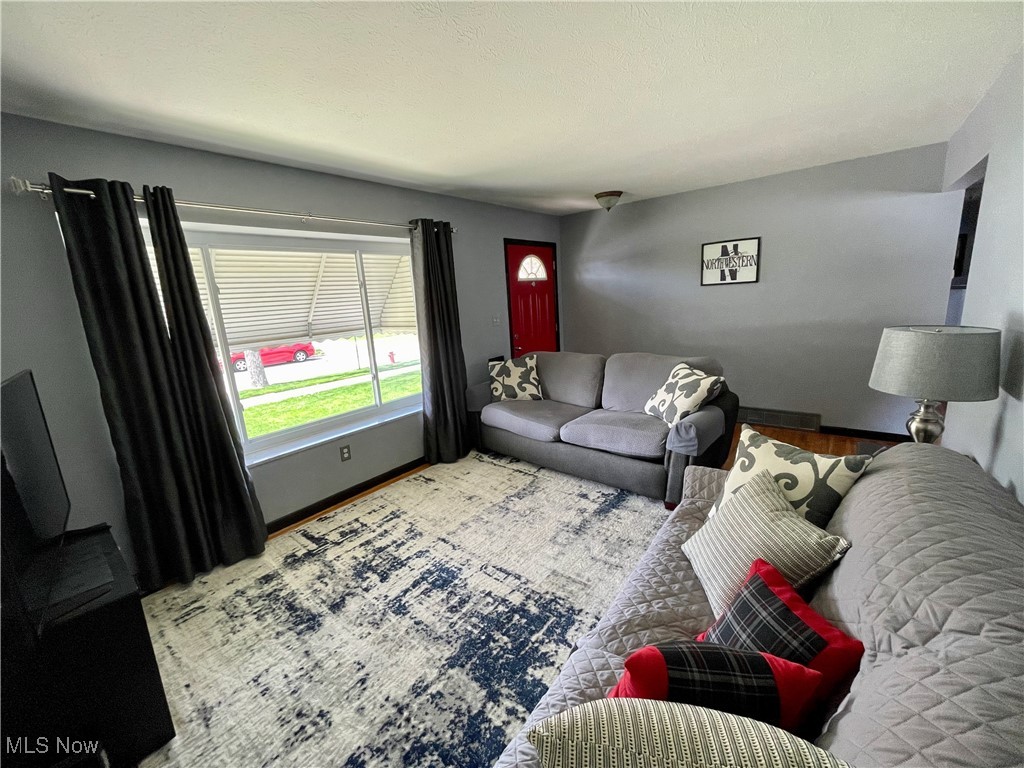4727 Springwood Drive, Brooklyn, Ohio image 14