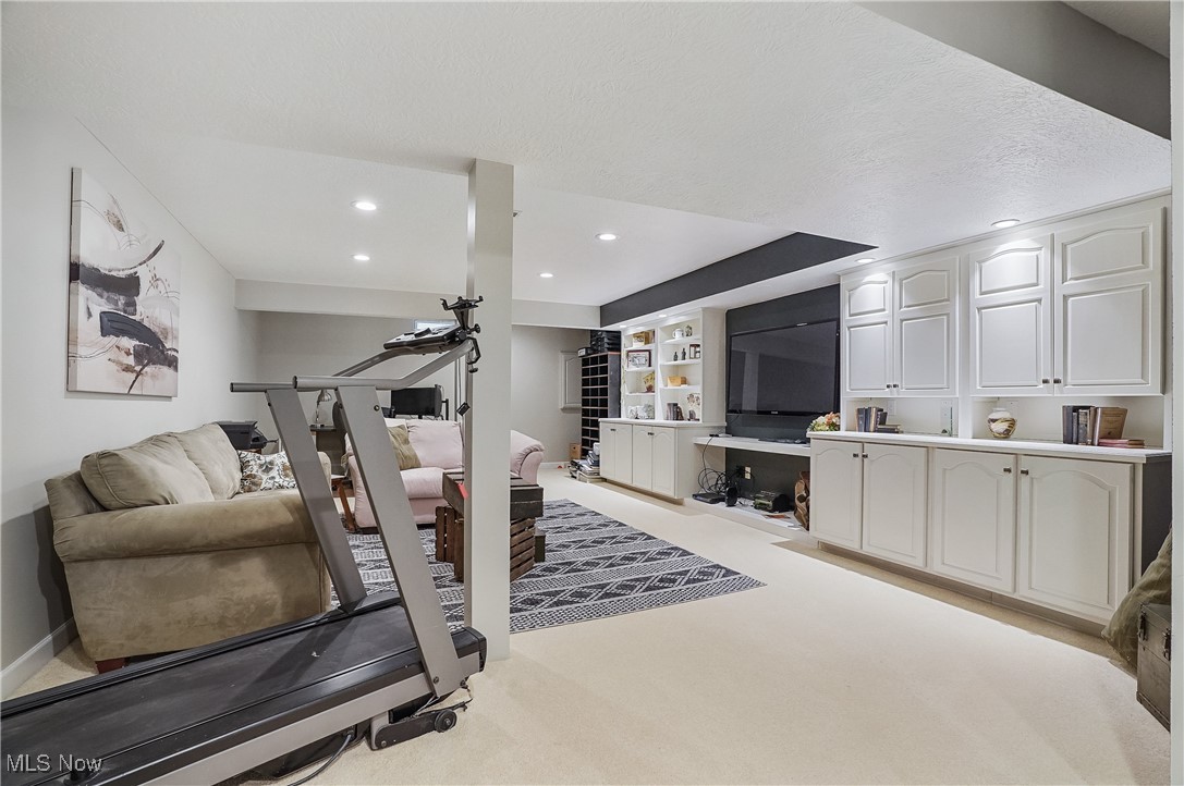 Hamlets II /  Glenmoor Condo - Residential